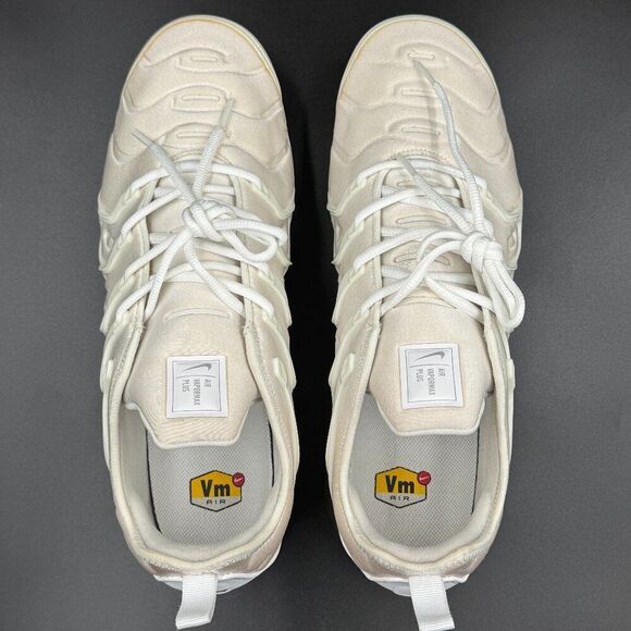 Air VaporMax Plus 'White Platinum' - Picture 3 of 11